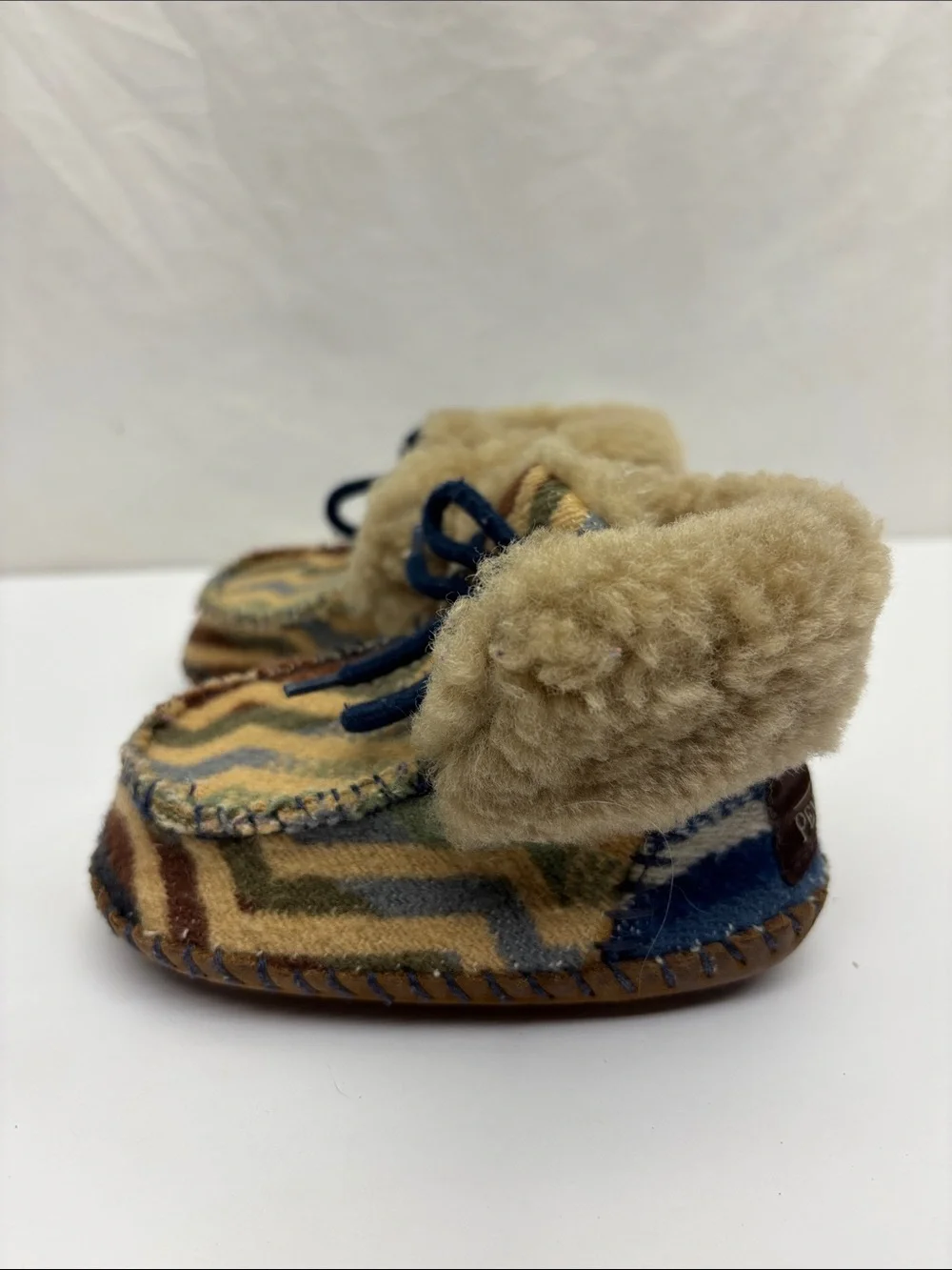 UGG Pendleton booties for baby’s, SZ 02-03, box 72
